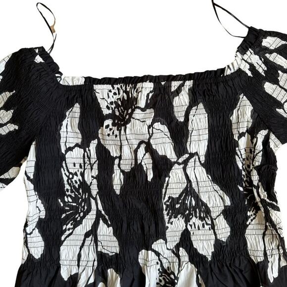 NWT H&M Off Shoulder Smocked-Bodice Dress Floral Print Black & White XXL - Picture 8 of 8